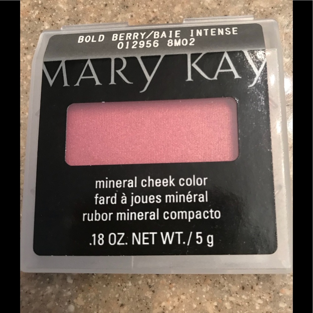 Mary Kay Mineral Cheek blush. New. Bold Berry